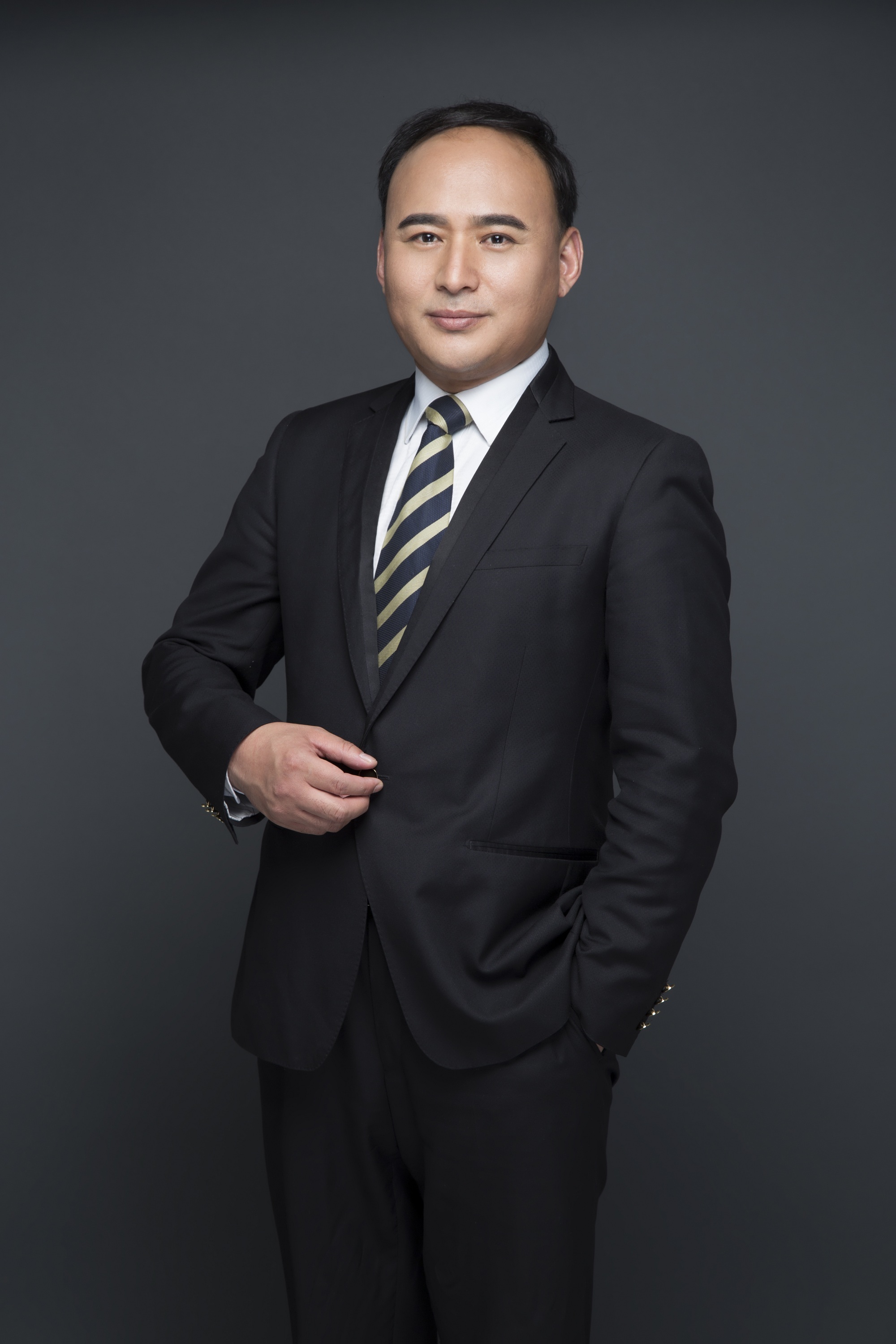 雷春 视觉设计总监